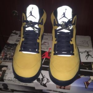 Jordan retro 5 Michigan size 11